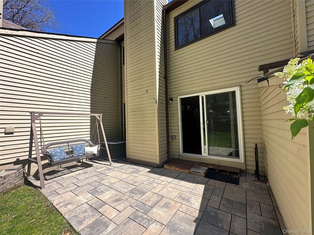 19 Butternut Court, Highland Mills, NY 10930