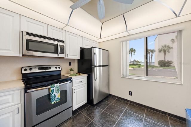 5532 PUERTA DEL SOL BOULEVARD S 138, St Petersburg, FL 33715