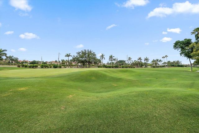 5532 PUERTA DEL SOL BOULEVARD S 138, St Petersburg, FL 33715