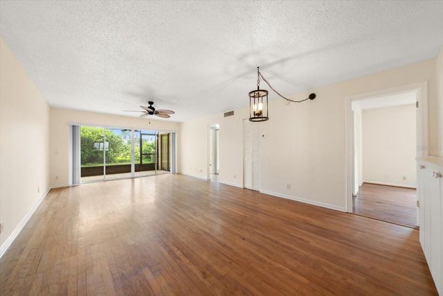 5532 PUERTA DEL SOL BOULEVARD S 138, St Petersburg, FL 33715