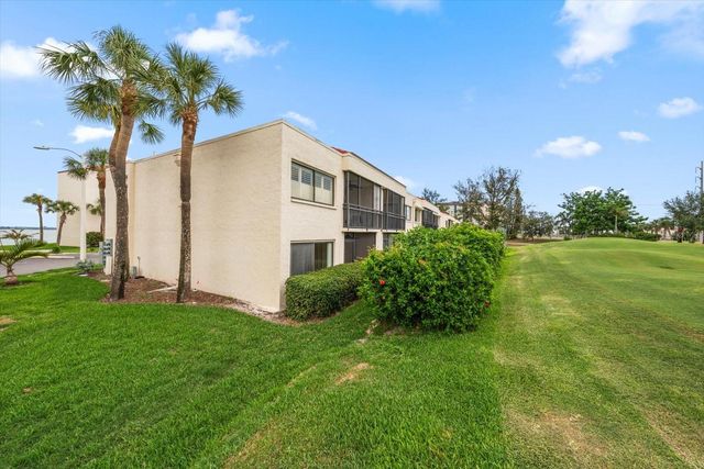 5532 PUERTA DEL SOL BOULEVARD S 138, St Petersburg, FL 33715