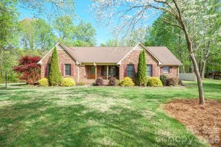 209 Frontier Circle, China Grove, NC 28023