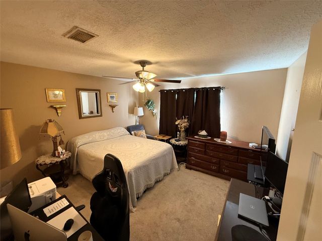 1889 Country Village Boulevard A, Humble, TX 77338