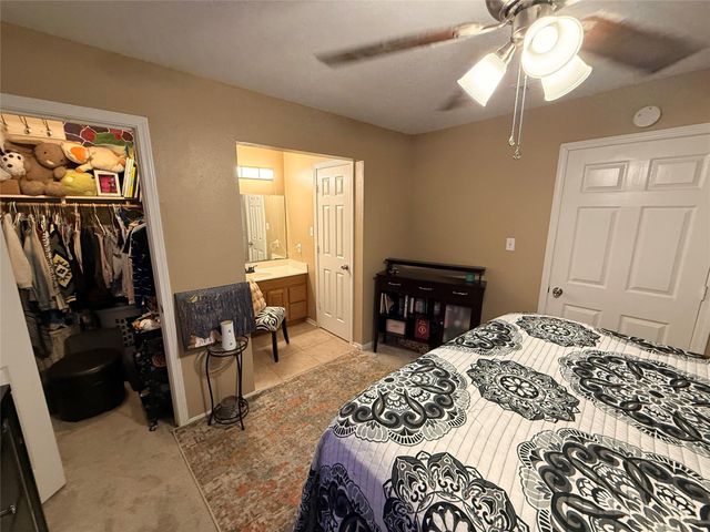 1889 Country Village Boulevard A, Humble, TX 77338