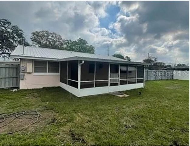 1305 CARR DRIVE, Auburndale, FL 33823