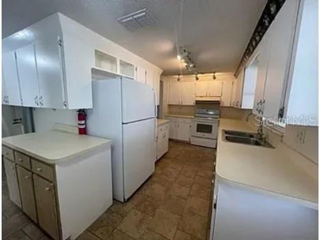 1305 CARR DRIVE, Auburndale, FL 33823