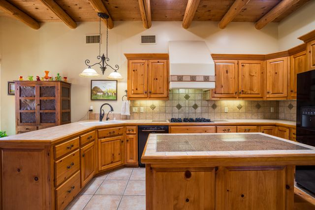 114 Veronica Court, Corrales, NM 87048