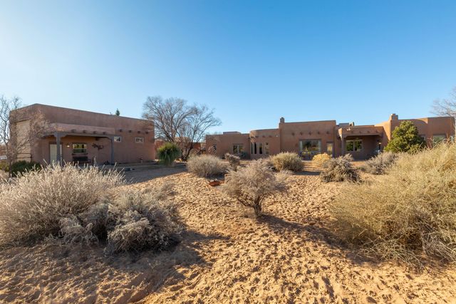 114 Veronica Court, Corrales, NM 87048