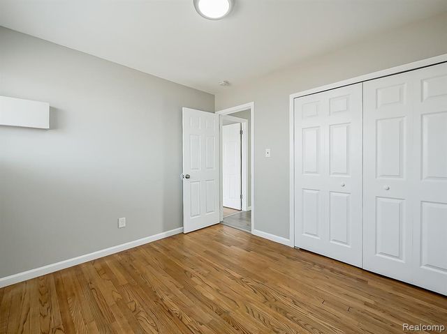 178 Summit View Court, White Lake, MI 48386