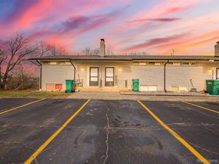 178 Summit View Court, White Lake, MI 48386