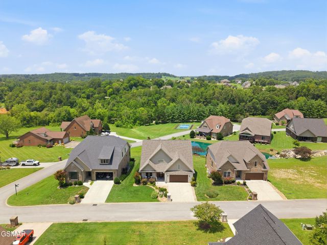 705 Waters Edge, Dandridge, TN 37725