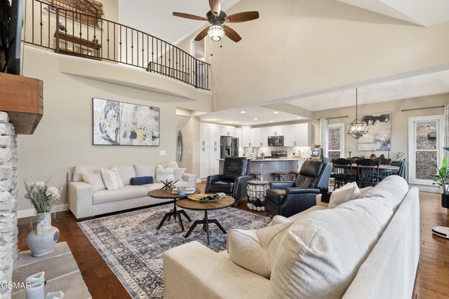 705 Waters Edge, Dandridge, TN 37725