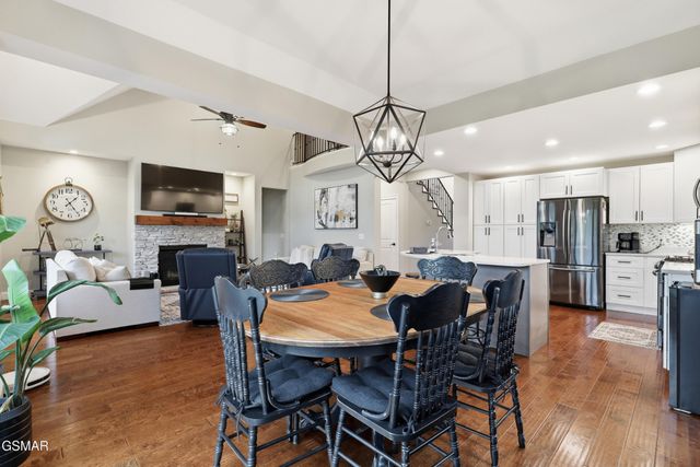 705 Waters Edge, Dandridge, TN 37725