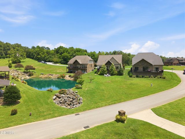 705 Waters Edge, Dandridge, TN 37725