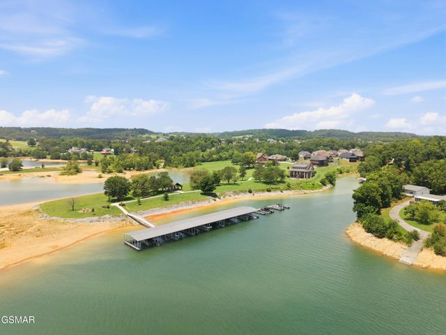 705 Waters Edge, Dandridge, TN 37725