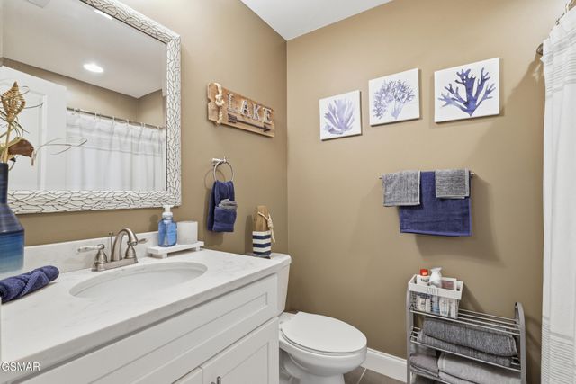 705 Waters Edge, Dandridge, TN 37725