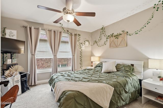 705 Waters Edge, Dandridge, TN 37725