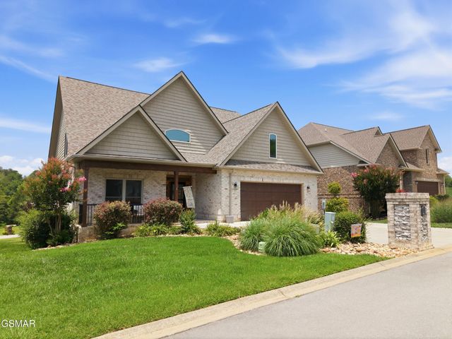 705 Waters Edge, Dandridge, TN 37725