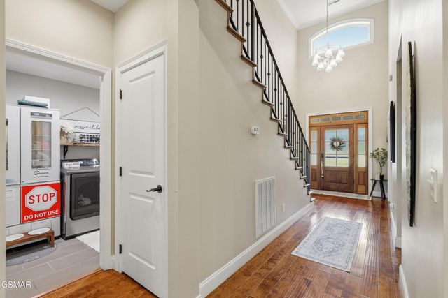 705 Waters Edge, Dandridge, TN 37725