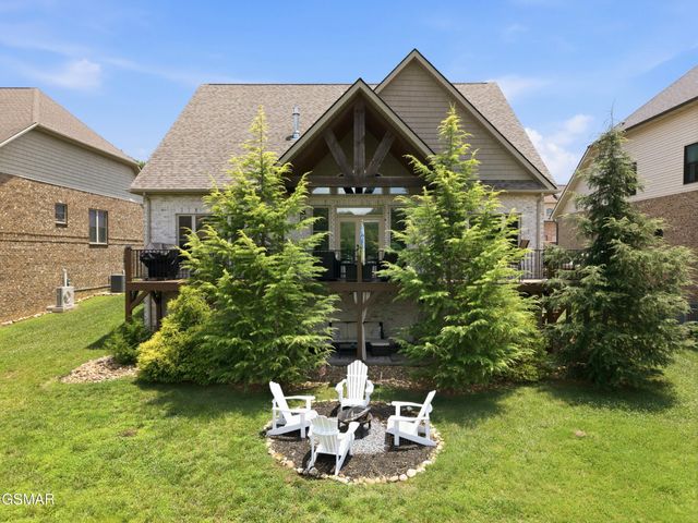 705 Waters Edge, Dandridge, TN 37725