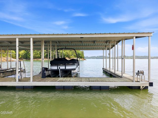 705 Waters Edge, Dandridge, TN 37725