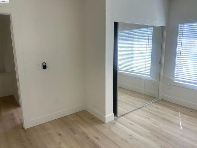 528 41St St, Oakland, CA 94609