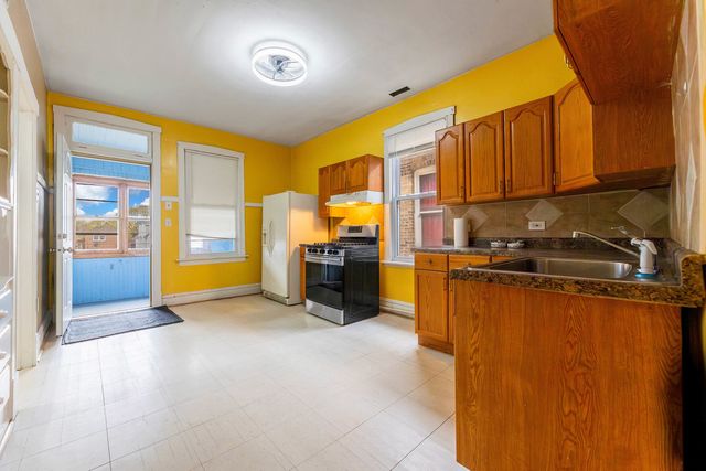 2630 W 42nd Street 2, Chicago, IL 60632