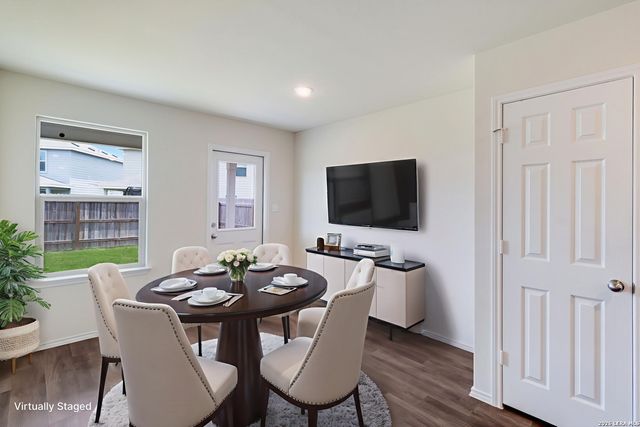 526 Wild Olive, San Antonio, TX 78219