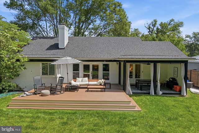 5902 WILSON LN, Bethesda, MD 20817