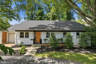5902 WILSON LN, Bethesda, MD 20817