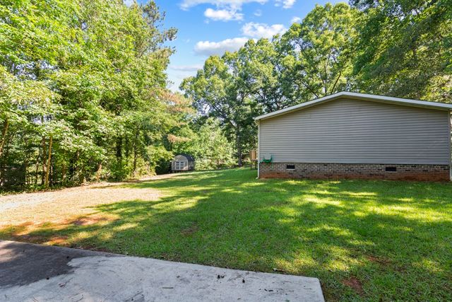 111 Shoals Court, Six Mile, SC 29682