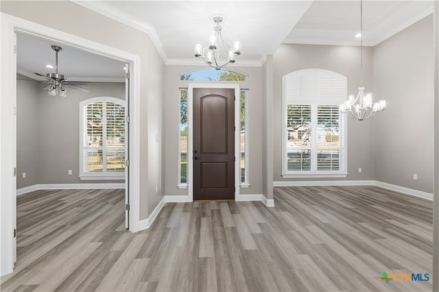 647 Oak Creek Parkway, Seguin, TX 78155