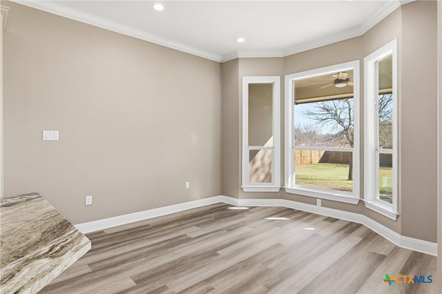 647 Oak Creek Parkway, Seguin, TX 78155