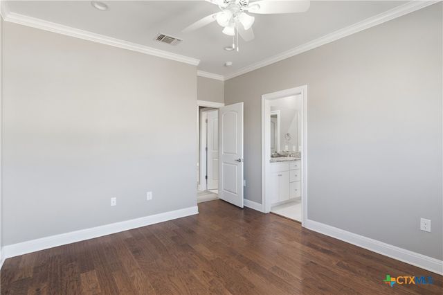 647 Oak Creek Parkway, Seguin, TX 78155