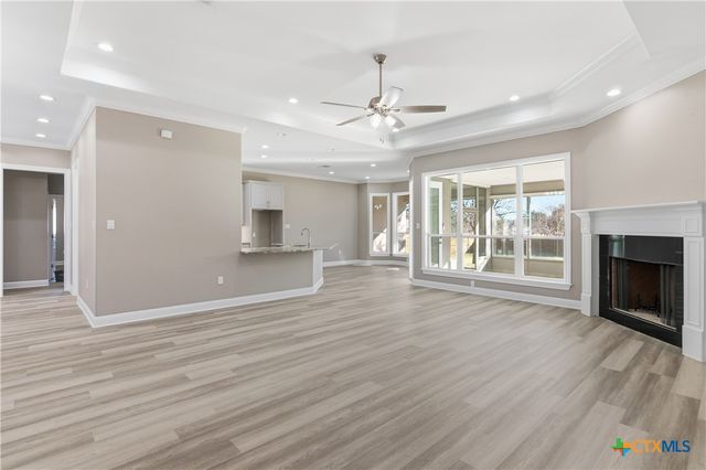 647 Oak Creek Parkway, Seguin, TX 78155