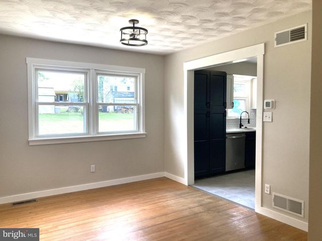 1103 COCKLIN ST, Mechanicsburg, PA 17055