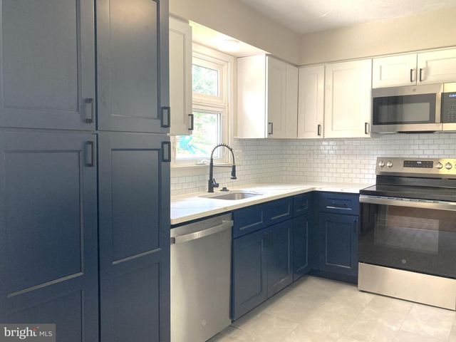 1103 COCKLIN ST, Mechanicsburg, PA 17055