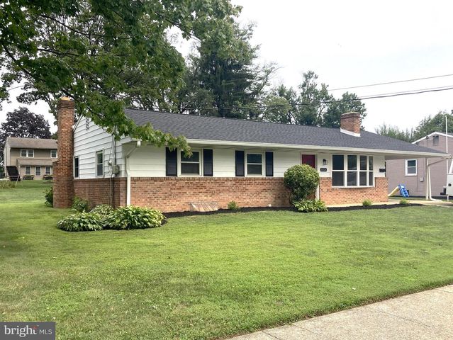 1103 COCKLIN ST, Mechanicsburg, PA 17055