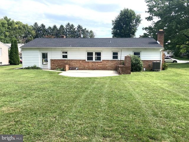 1103 COCKLIN ST, Mechanicsburg, PA 17055