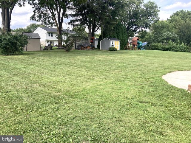 1103 COCKLIN ST, Mechanicsburg, PA 17055