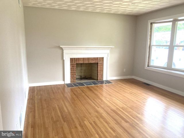 1103 COCKLIN ST, Mechanicsburg, PA 17055