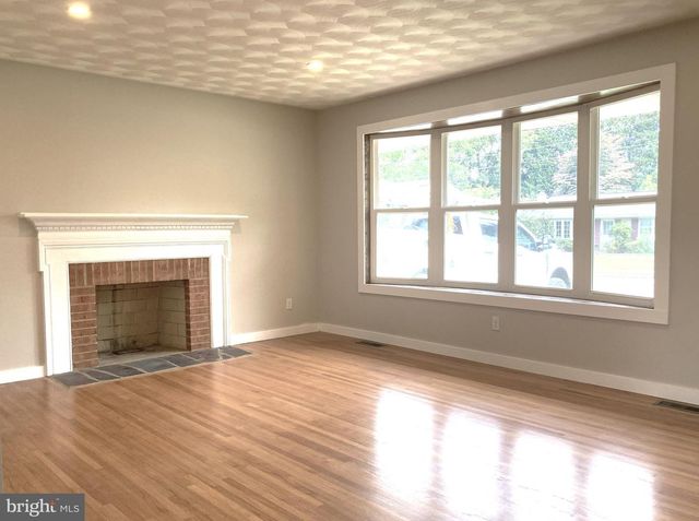 1103 COCKLIN ST, Mechanicsburg, PA 17055