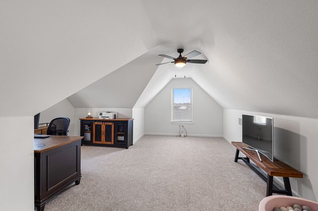 476 Silver Leaf Drive, Sunset, TX 76270