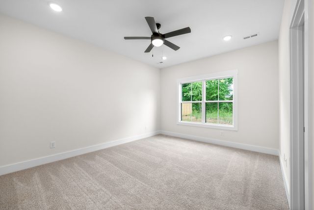 205 Wayne Hall Road, Clarksville, TN 37040