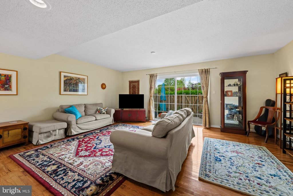Image 10 of property listing at 1736 FOXDALE CT #138, Crofton, MD 21114