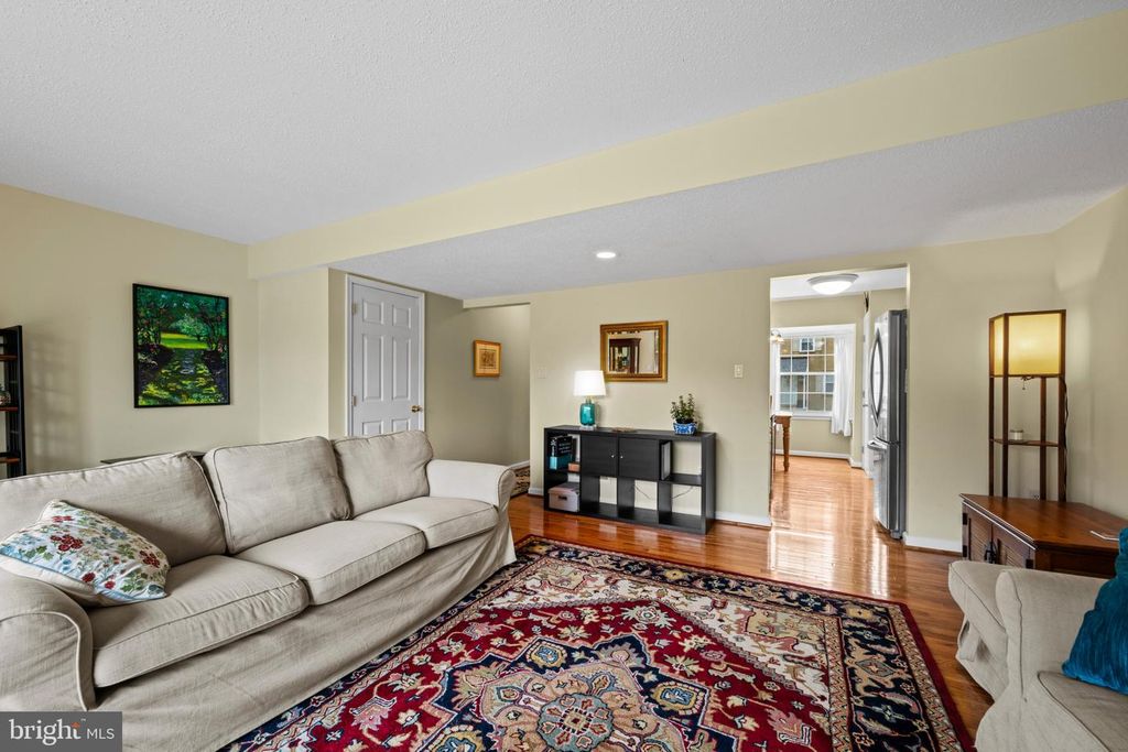Image 13 of property listing at 1736 FOXDALE CT #138, Crofton, MD 21114