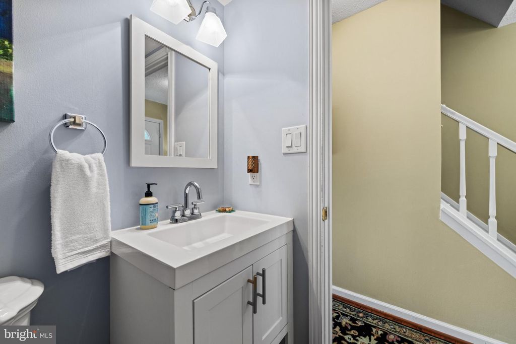 Image 15 of property listing at 1736 FOXDALE CT #138, Crofton, MD 21114