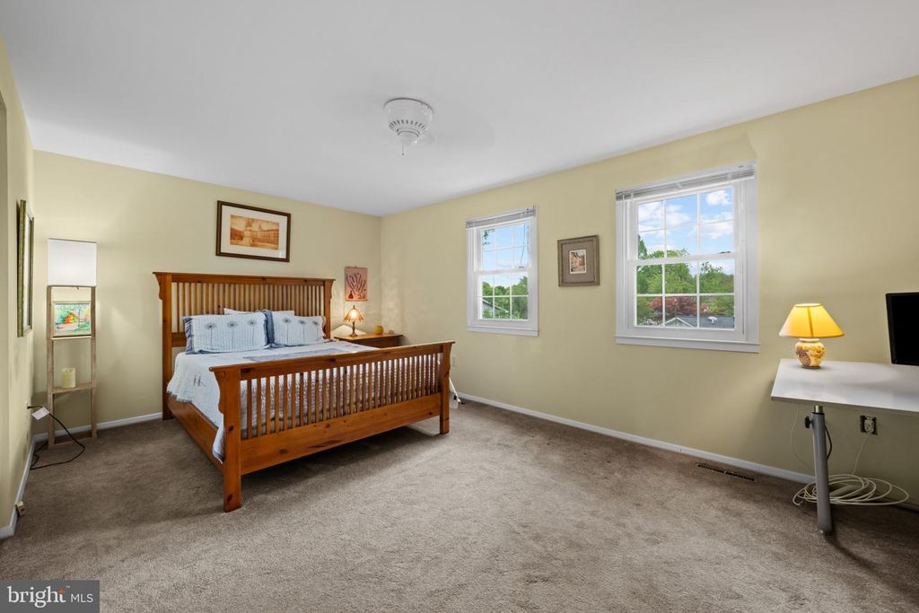 Image 18 of property listing at 1736 FOXDALE CT #138, Crofton, MD 21114