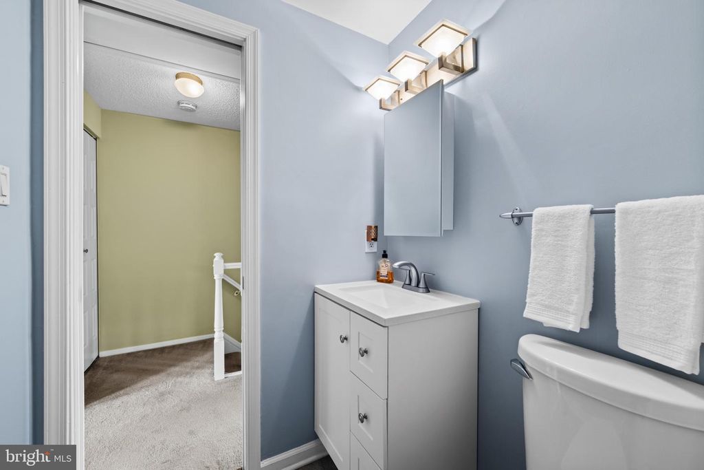 Image 24 of property listing at 1736 FOXDALE CT #138, Crofton, MD 21114
