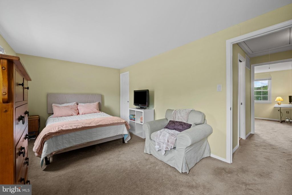 Image 26 of property listing at 1736 FOXDALE CT #138, Crofton, MD 21114